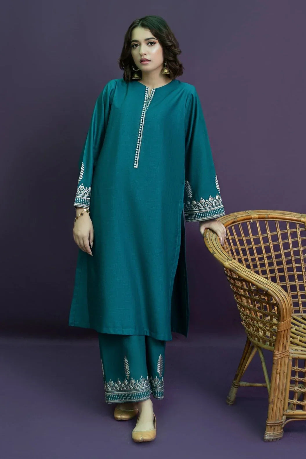 Dhanak Embroidered 2-Pieces